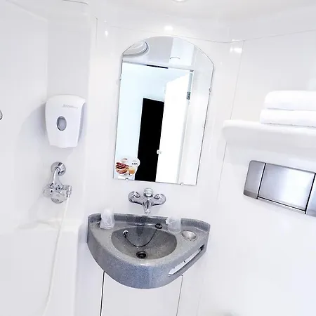Hotel F1 Lyon Genay *