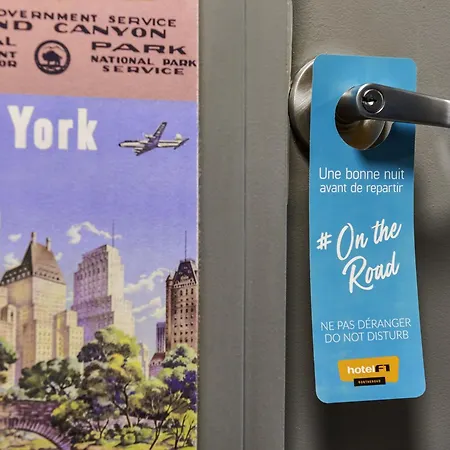 F1 Lyon Genay Отель *