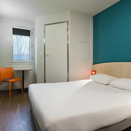 F1 Lyon Genay Hotel Massieux