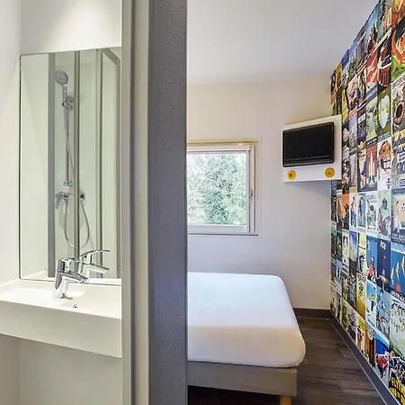 Hotel F1 Lyon Genay Massieux
