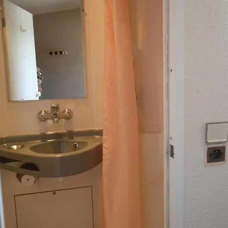 F1 Lyon Genay Hotel